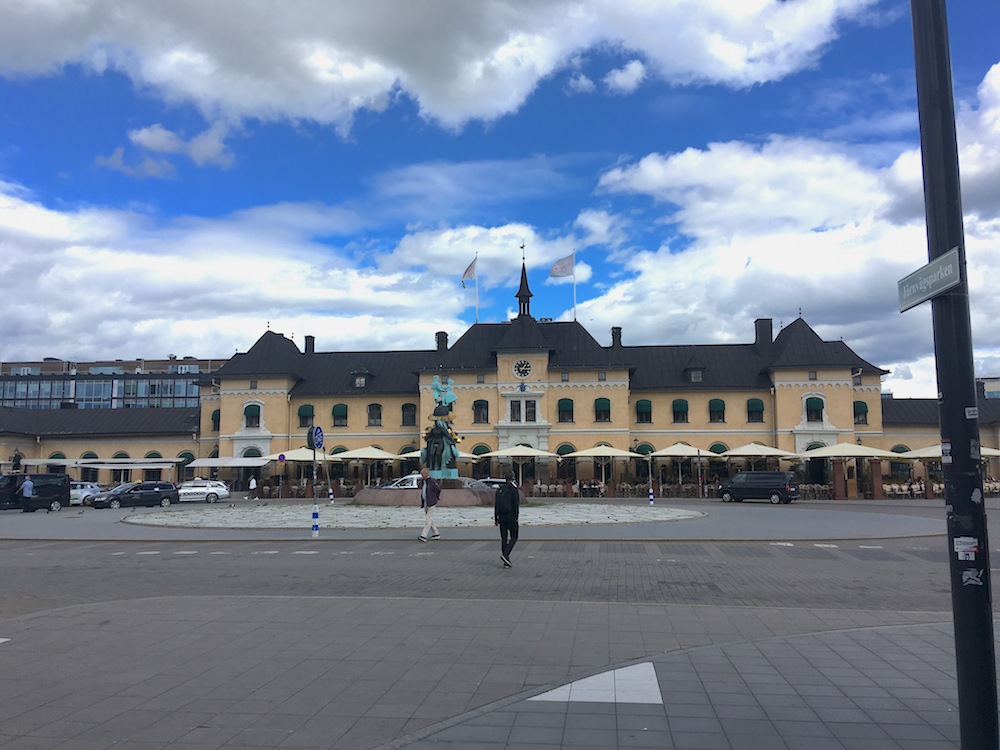 Uppsala Train
            Station